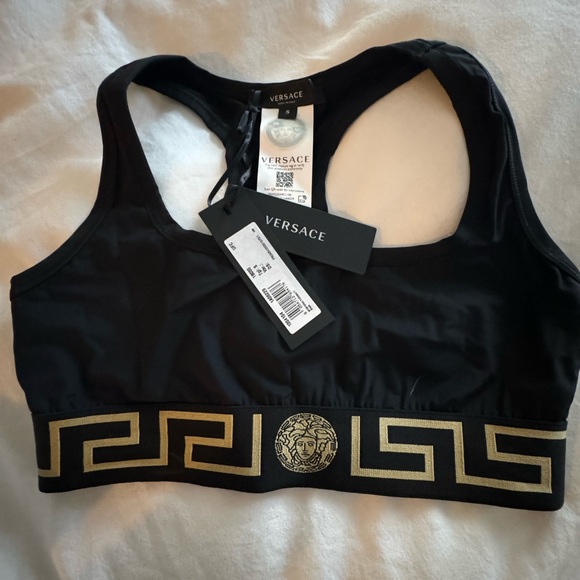 Greca Border Gym Sports Bra & leggings - Picture 9 of 13